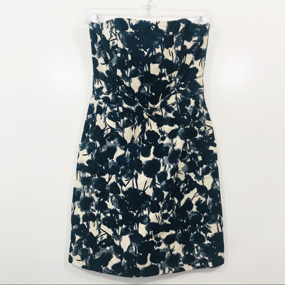 Banana Republic Dresses & Skirts - Banana Republic Cotton Strapless Dress